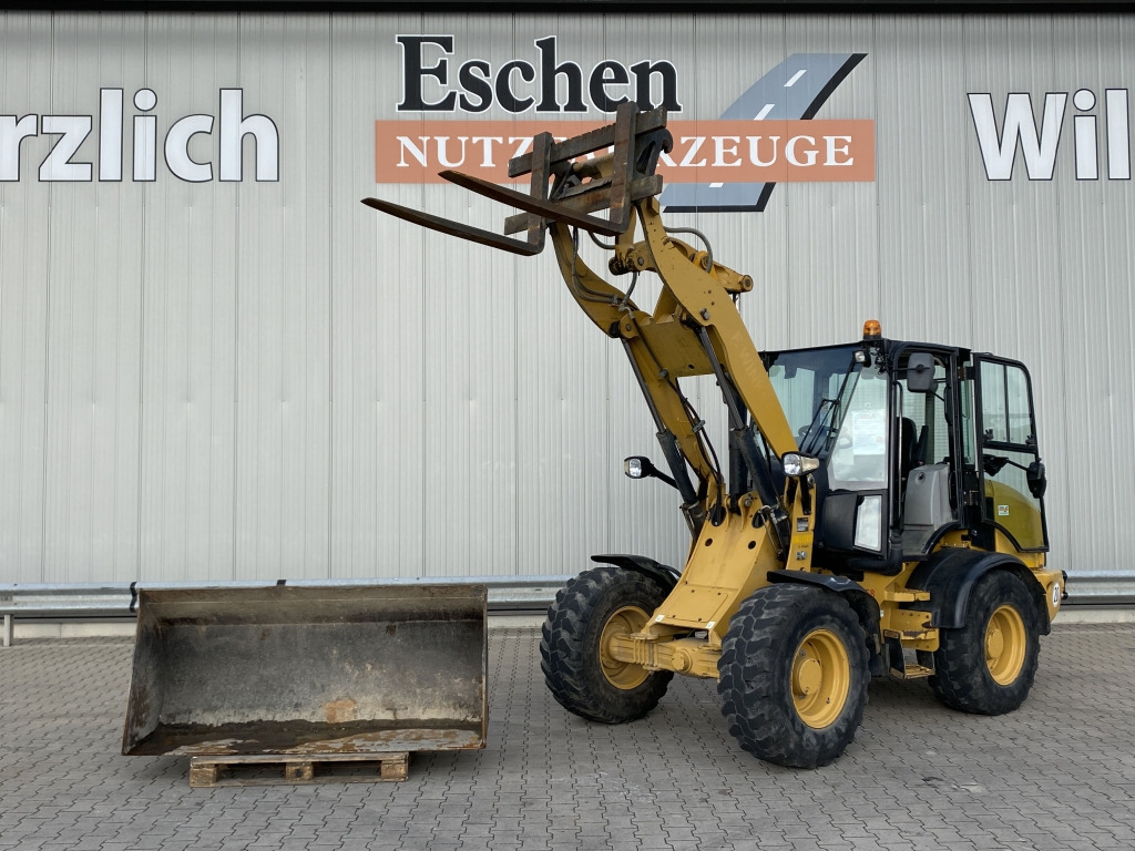 CAT 908 M - Wheel loader: picture 1 CAT 908 M - Wheel loader: picture 1