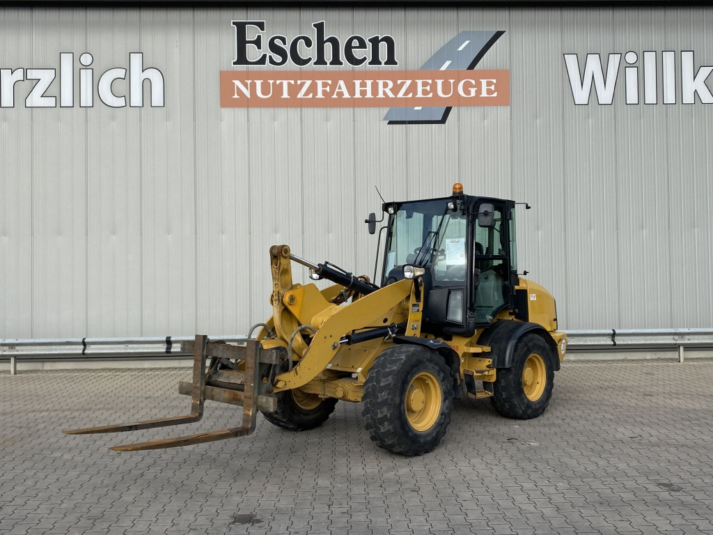 CAT 908 M - Wheel loader: picture 2 CAT 908 M - Wheel loader: picture 2
