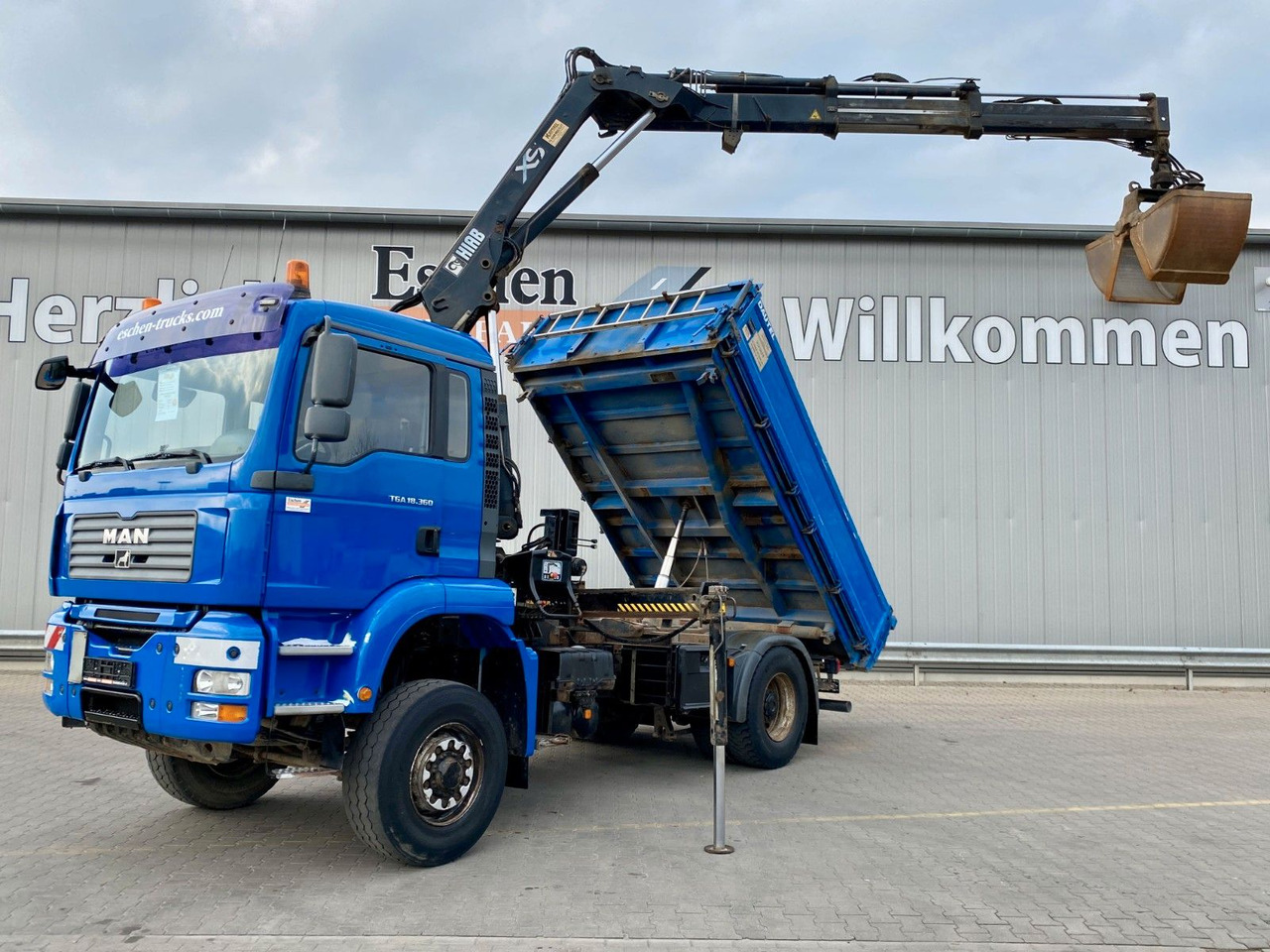 MAN TGA 18.360 4x4H BL*HIAB 122 BS-2*Dautel 3-Seiten - Tipper, Crane truck: picture 2 MAN TGA 18.360 4x4H BL*HIAB 122 BS-2*Dautel 3-Seiten - Tipper, Crane truck: picture 2