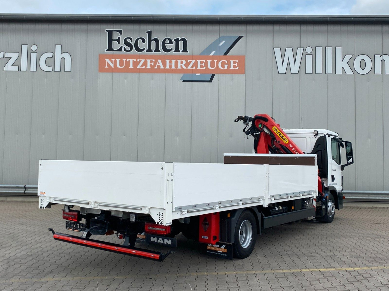 MAN TGL 12.220 | Palfinger PK 9.501*5+6. Kreis*Navi - Dropside/ Flatbed truck, Crane truck: picture 5 MAN TGL 12.220 | Palfinger PK 9.501*5+6. Kreis*Navi - Dropside/ Flatbed truck, Crane truck: picture 5