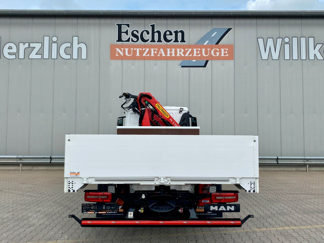 MAN TGL 12.220 | Palfinger PK 9.501*5+6. Kreis*Navi - Dropside/ Flatbed truck, Crane truck: picture 4 MAN TGL 12.220 | Palfinger PK 9.501*5+6. Kreis*Navi - Dropside/ Flatbed truck, Crane truck: picture 4
