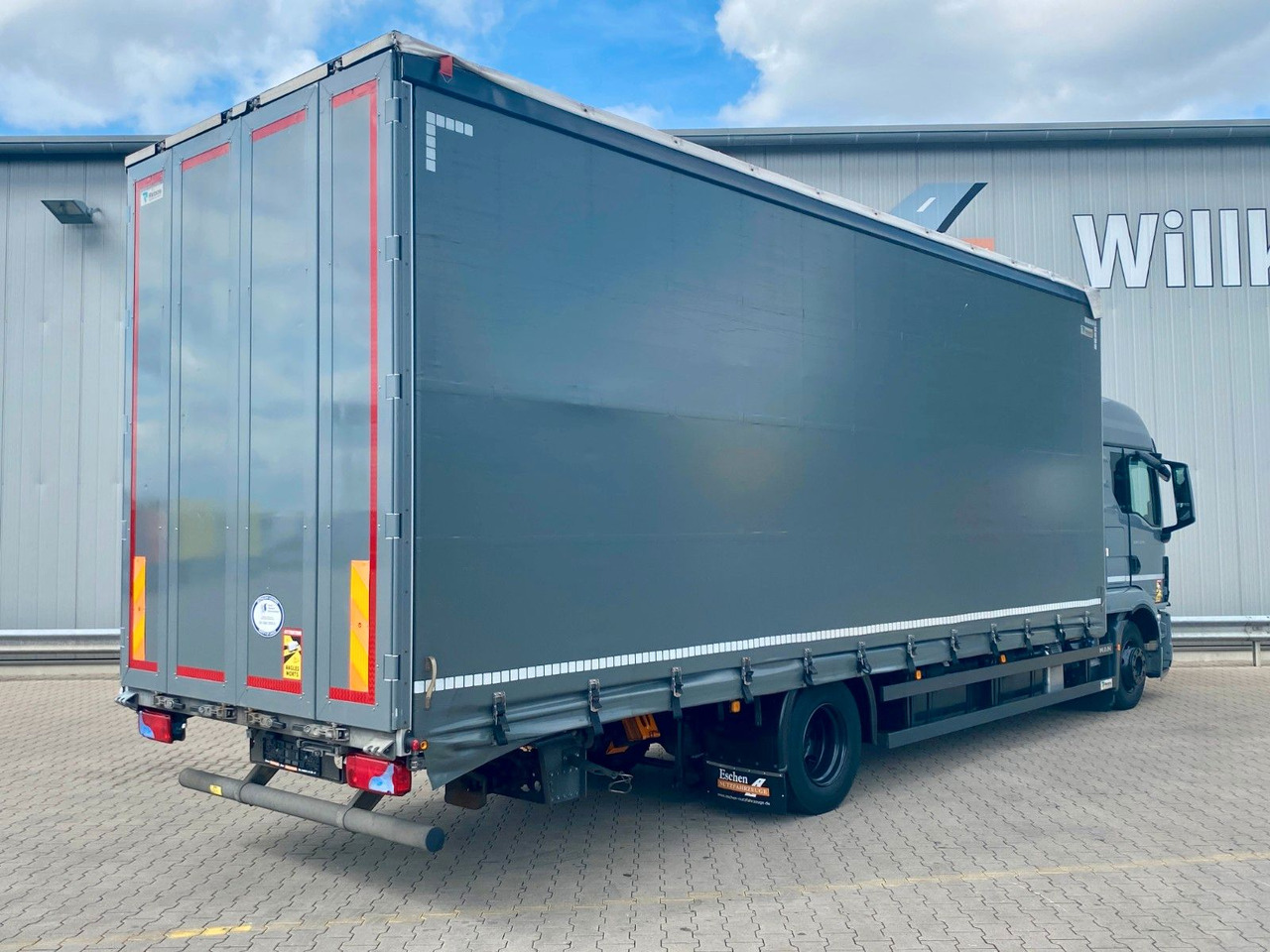 MAN TGM 15.250 + Redos Anhänger GESAMTZUG|Durchlader - Curtainsider truck: picture 3 MAN TGM 15.250 + Redos Anhänger GESAMTZUG|Durchlader - Curtainsider truck: picture 3