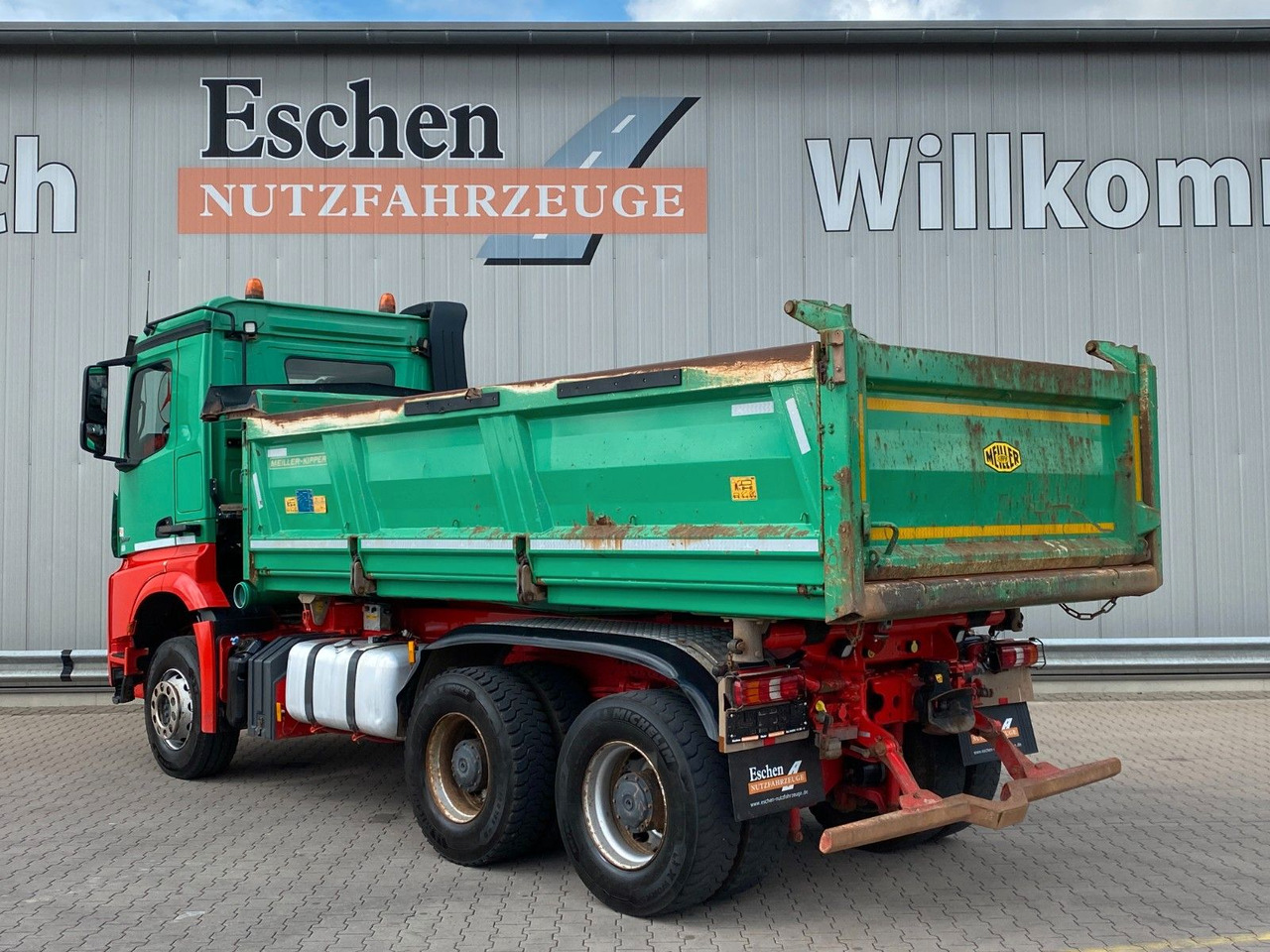 Mercedes-Benz Arocs 2652 6x4B MEILLER Bordmatik*Blatt*Retarder - Tipper: picture 4 Mercedes-Benz Arocs 2652 6x4B MEILLER Bordmatik*Blatt*Retarder - Tipper: picture 4