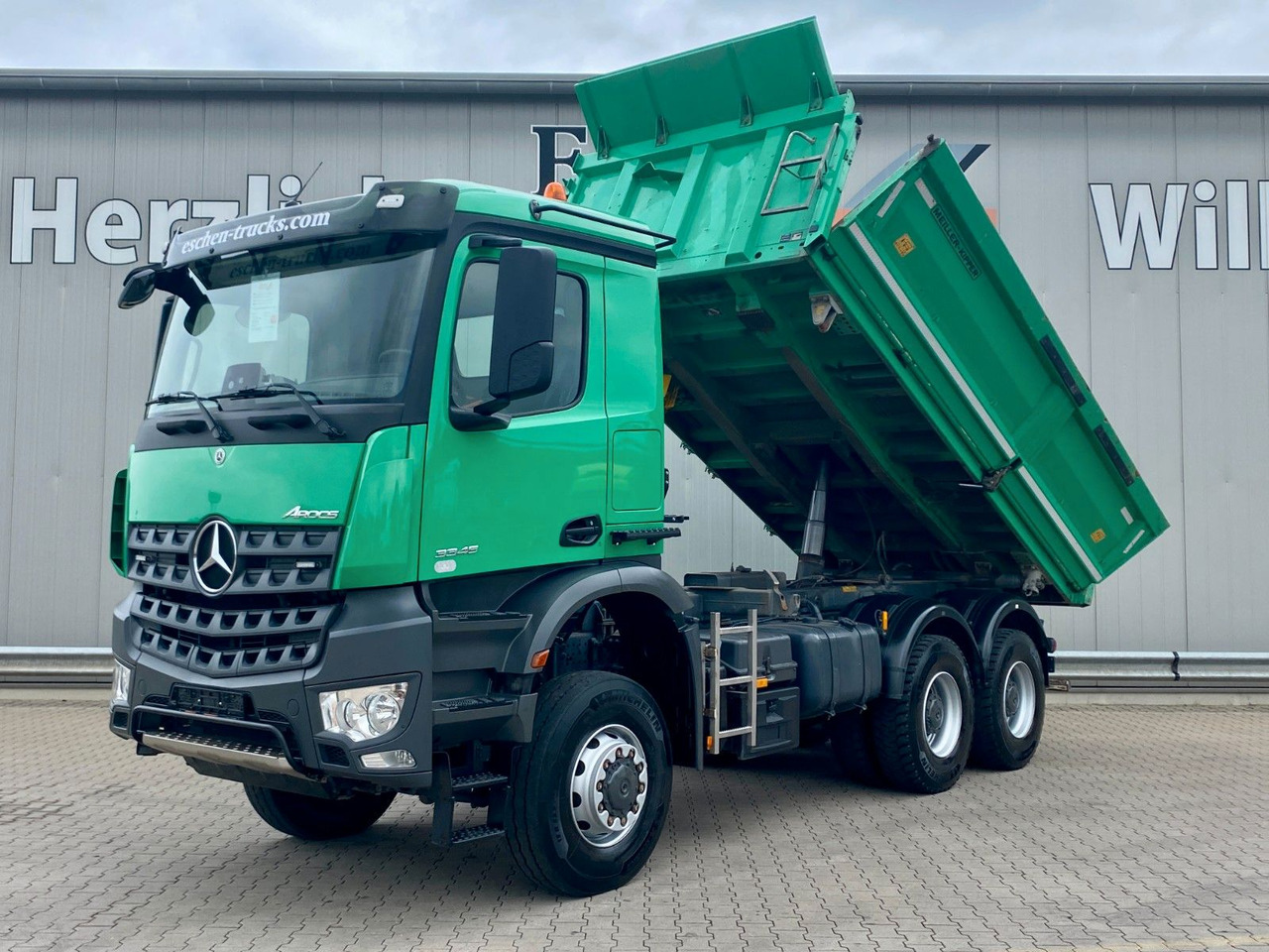 Mercedes-Benz Arocs 3345 6x6 | MEILLER*Bordmatik*Blatt*AHK+Oel - Tipper: picture 2 Mercedes-Benz Arocs 3345 6x6 | MEILLER*Bordmatik*Blatt*AHK+Oel - Tipper: picture 2