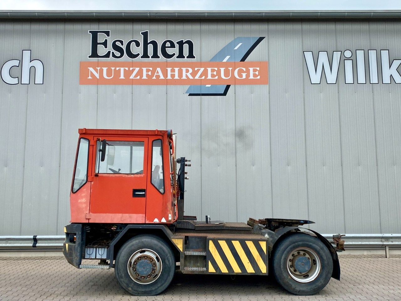 Terberg RT20 4x4 Rangierfahrzeug | Automatik - Terminal tractor: picture 2 Terberg RT20 4x4 Rangierfahrzeug | Automatik - Terminal tractor: picture 2