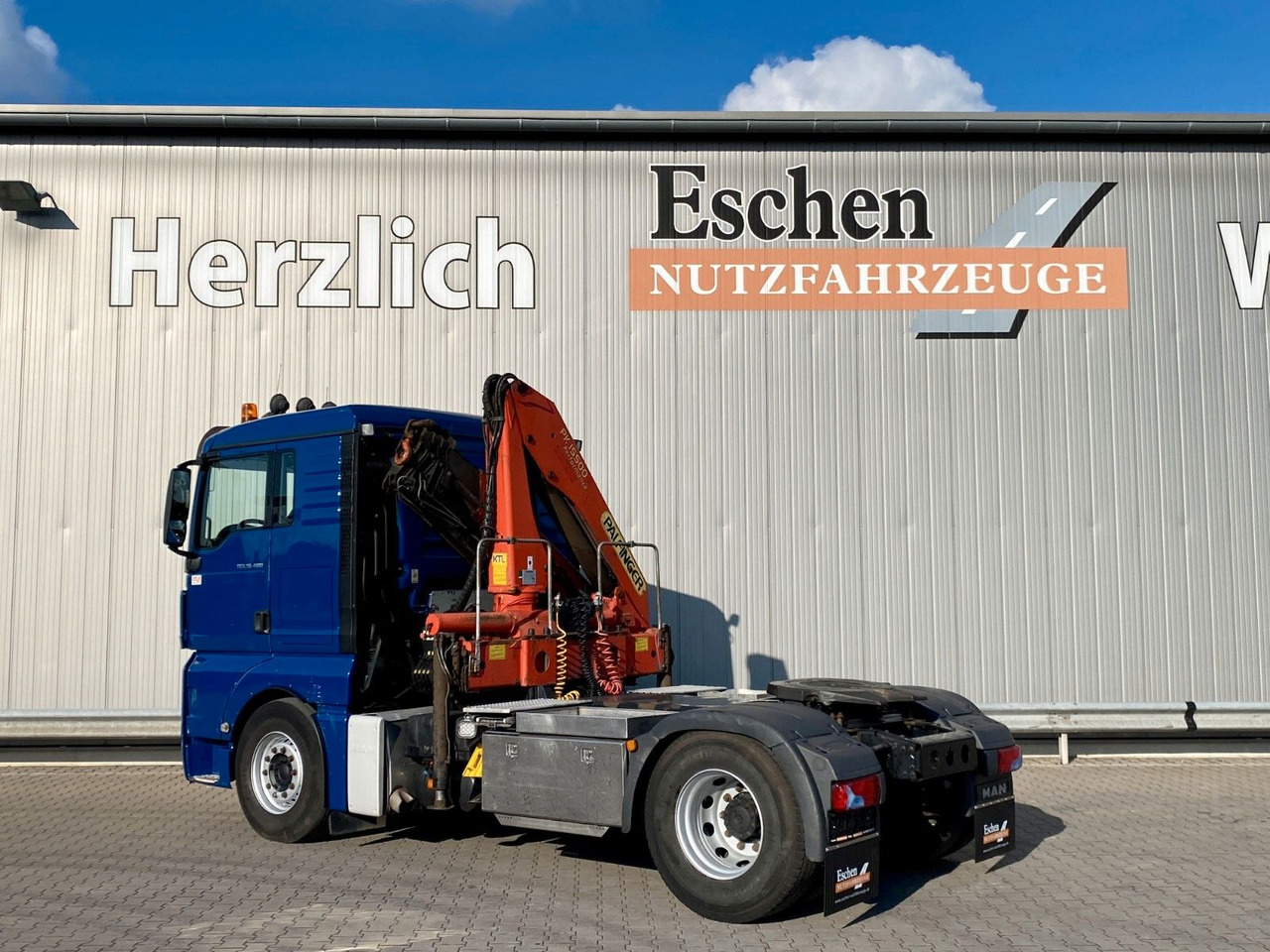 MAN TGX 18.400 | Palfinger PK 15500*FUNK*Navi*AC - Tractor unit: picture 3 MAN TGX 18.400 | Palfinger PK 15500*FUNK*Navi*AC - Tractor unit: picture 3