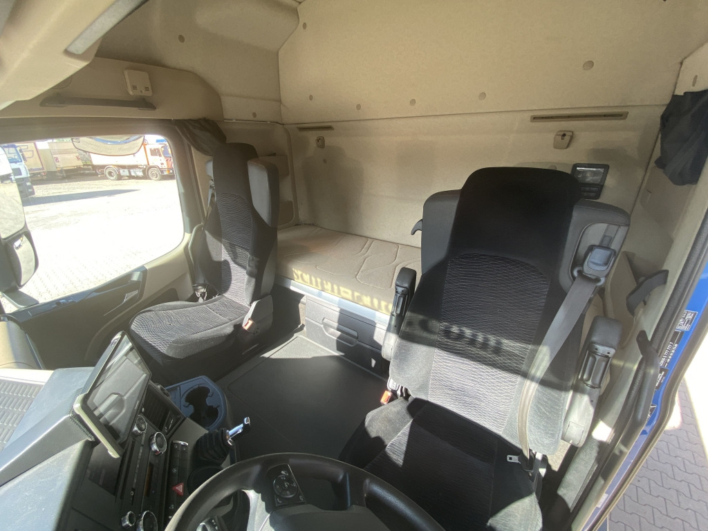 Tractor unit Mercedes-Benz 2642 LS 6x4 / Atlas 332.3 E-AS Faltkran: picture 14