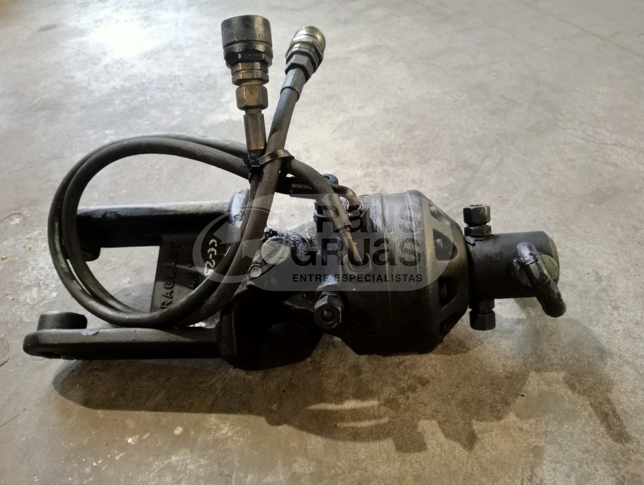 Rotator Kinshofer ocasión 4.500 Kg - Attachment: picture 3 Rotator Kinshofer ocasión 4.500 Kg - Attachment: picture 3