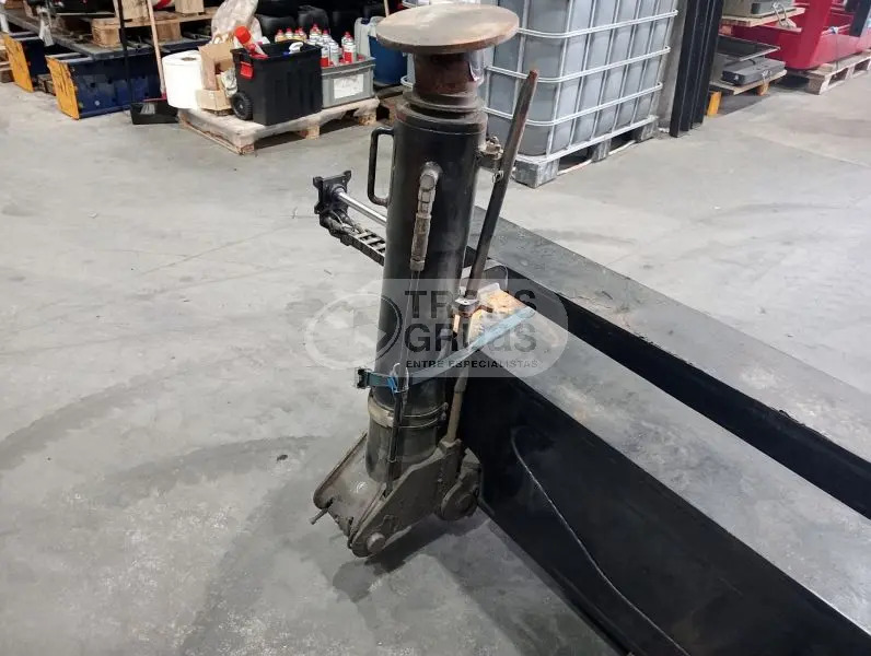 Cañas estabilizador grúa HMF 9520K - Loader crane: picture 3 Cañas estabilizador grúa HMF 9520K - Loader crane: picture 3