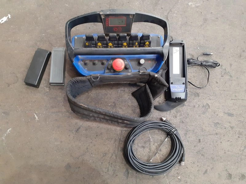 Grúa Fassi F245A.2.26 E-Dynamic - Loader crane for Truck: picture 2 Grúa Fassi F245A.2.26 E-Dynamic - Loader crane for Truck: picture 2