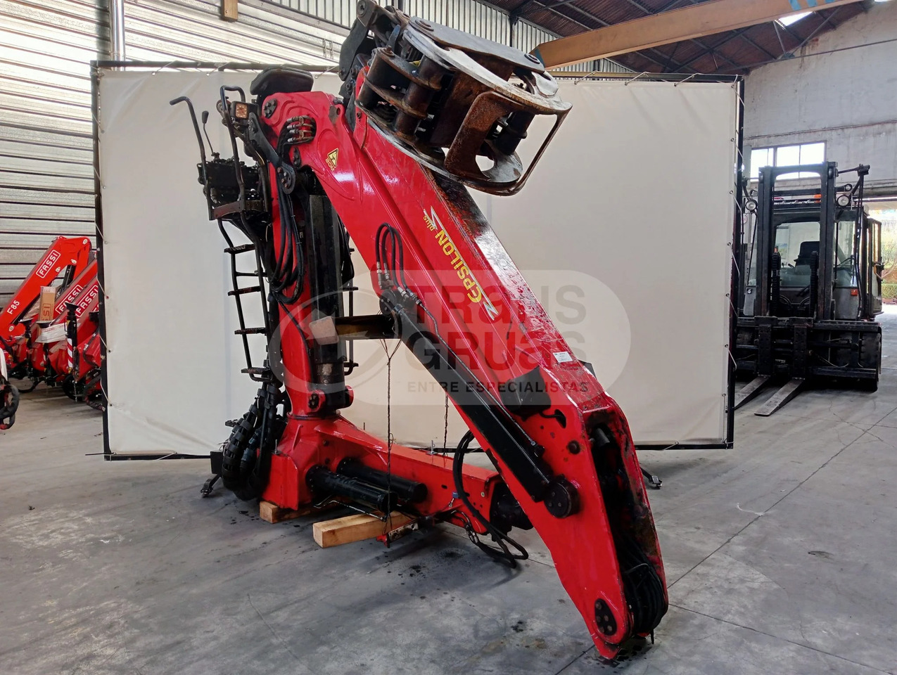 Grúa forestal Epsilon Q170Z96 - Loader crane for Forestry equipment: picture 2 Grúa forestal Epsilon Q170Z96 - Loader crane for Forestry equipment: picture 2