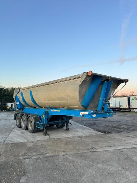 Benalu - Tipper semi-trailer: picture 4 Benalu - Tipper semi-trailer: picture 4