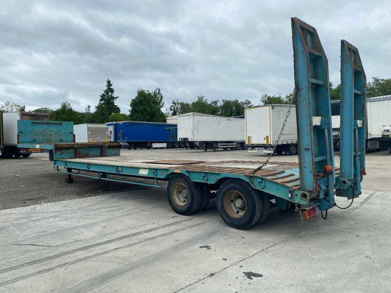 Castera  - Low loader semi-trailer: picture 5 Castera  - Low loader semi-trailer: picture 5