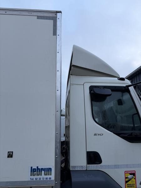 DAF LF 220 - Box truck: picture 2 DAF LF 220 - Box truck: picture 2