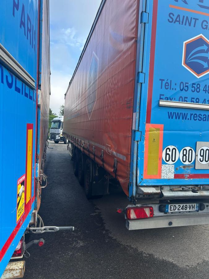 Fliegl - Curtainsider semi-trailer: picture 5 Fliegl - Curtainsider semi-trailer: picture 5