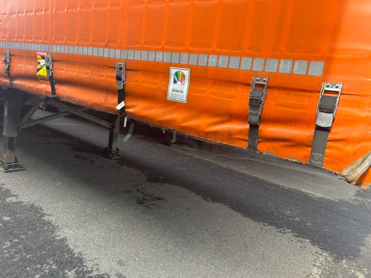 Fliegl - Curtainsider semi-trailer: picture 2 Fliegl - Curtainsider semi-trailer: picture 2