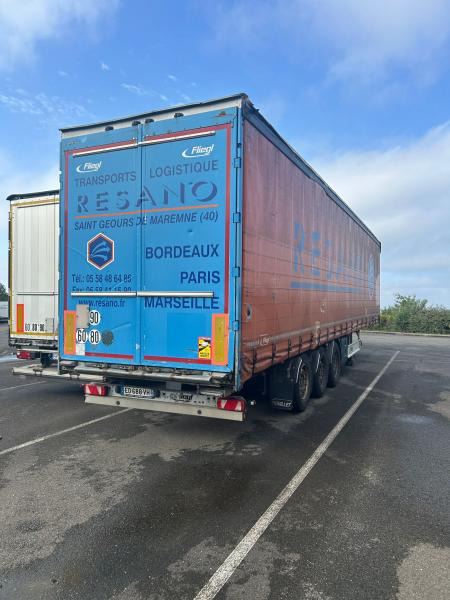 Fliegl - Curtainsider semi-trailer: picture 3 Fliegl - Curtainsider semi-trailer: picture 3