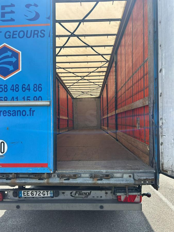 Fliegl - Curtainsider semi-trailer: picture 5 Fliegl - Curtainsider semi-trailer: picture 5