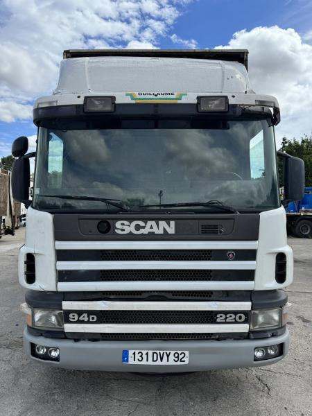 Scania 94 D220 - Curtainsider truck: picture 3 Scania 94 D220 - Curtainsider truck: picture 3