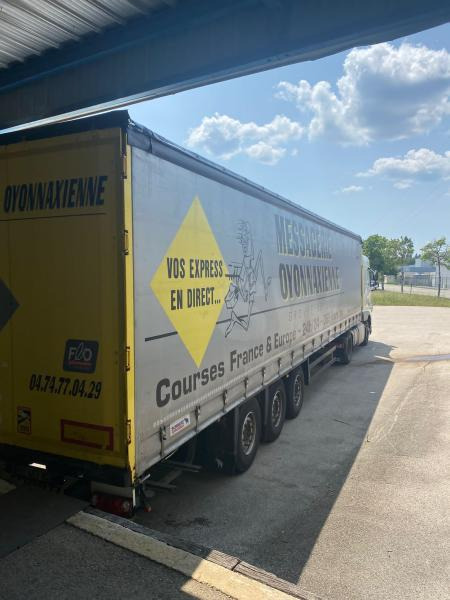 Schmitz Cargobull - Curtainsider semi-trailer: picture 4 Schmitz Cargobull - Curtainsider semi-trailer: picture 4