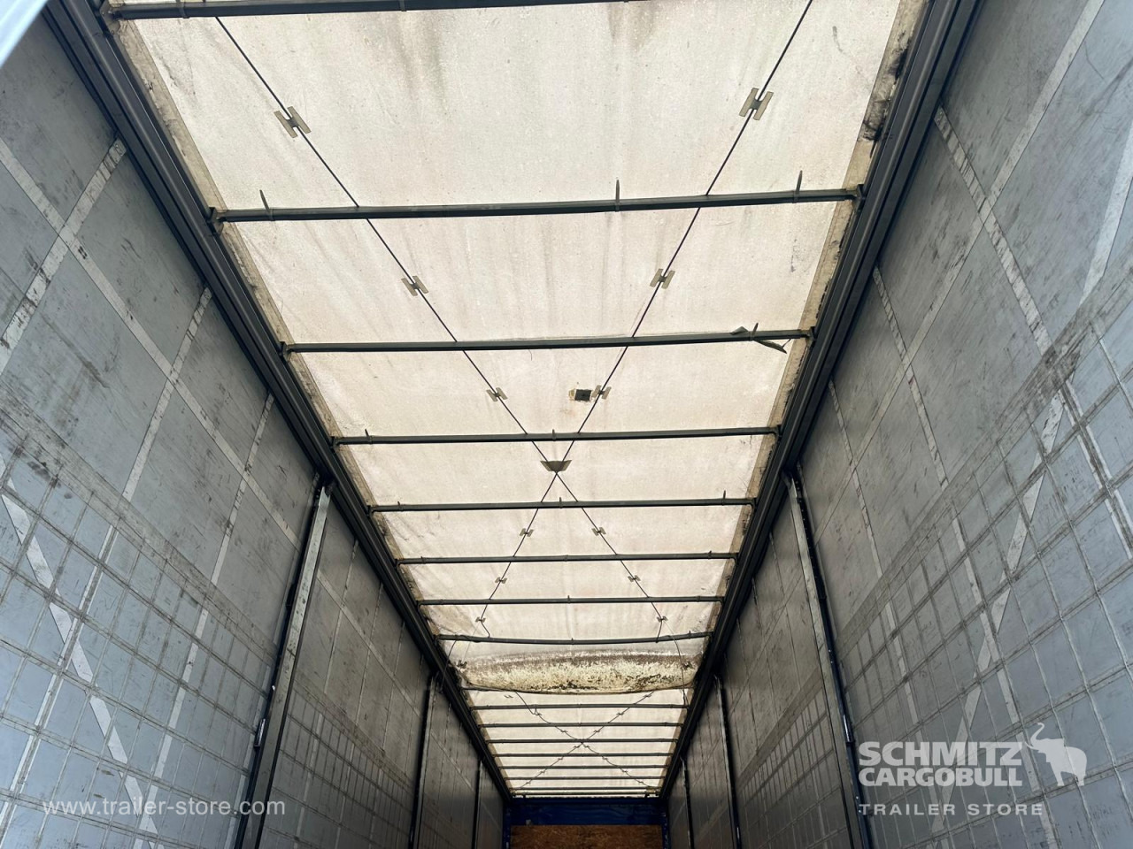 FRUEHAUF Curtainsider Standard - Curtainsider semi-trailer: picture 2 FRUEHAUF Curtainsider Standard - Curtainsider semi-trailer: picture 2