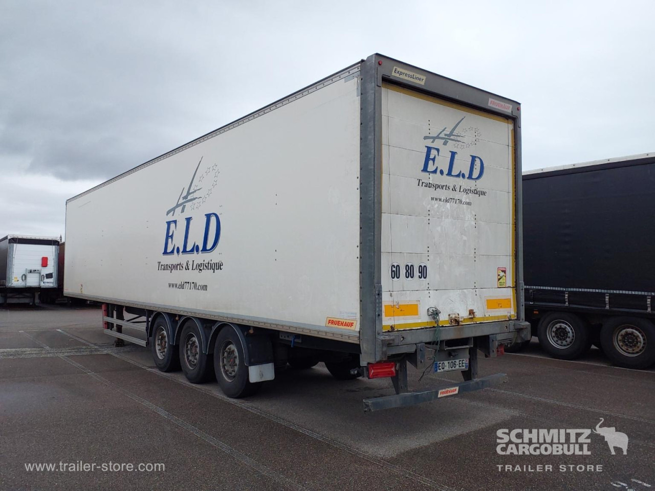 FRUEHAUF Dryfreight Standard Roller shutter door - Closed box semi-trailer: picture 5 FRUEHAUF Dryfreight Standard Roller shutter door - Closed box semi-trailer: picture 5