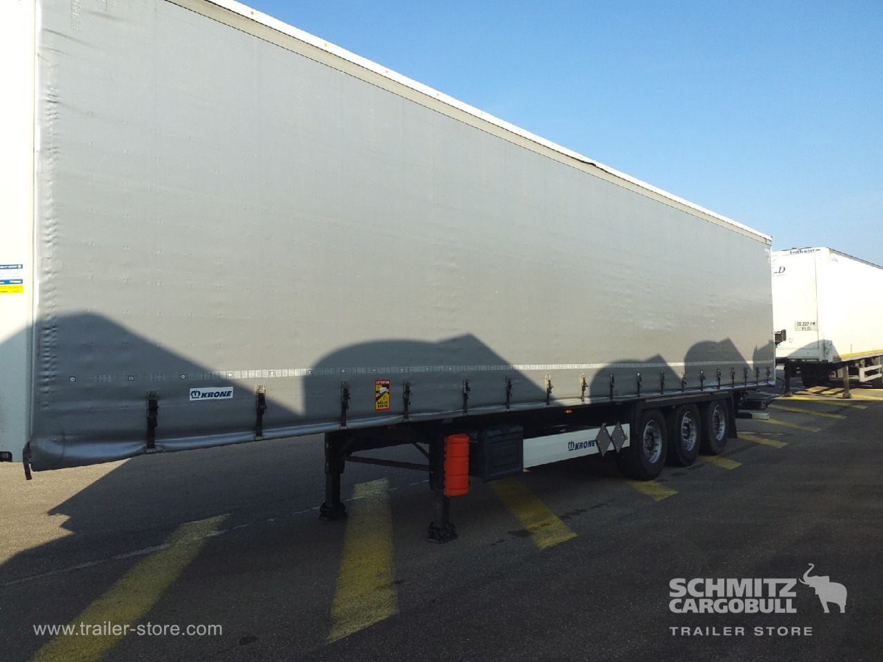 KRONE Curtainsider Standard - Curtainsider semi-trailer: picture 3 KRONE Curtainsider Standard - Curtainsider semi-trailer: picture 3