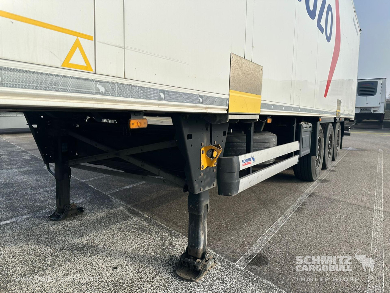 SCHMITZ Reefer Standard - Isothermal semi-trailer: picture 2 SCHMITZ Reefer Standard - Isothermal semi-trailer: picture 2
