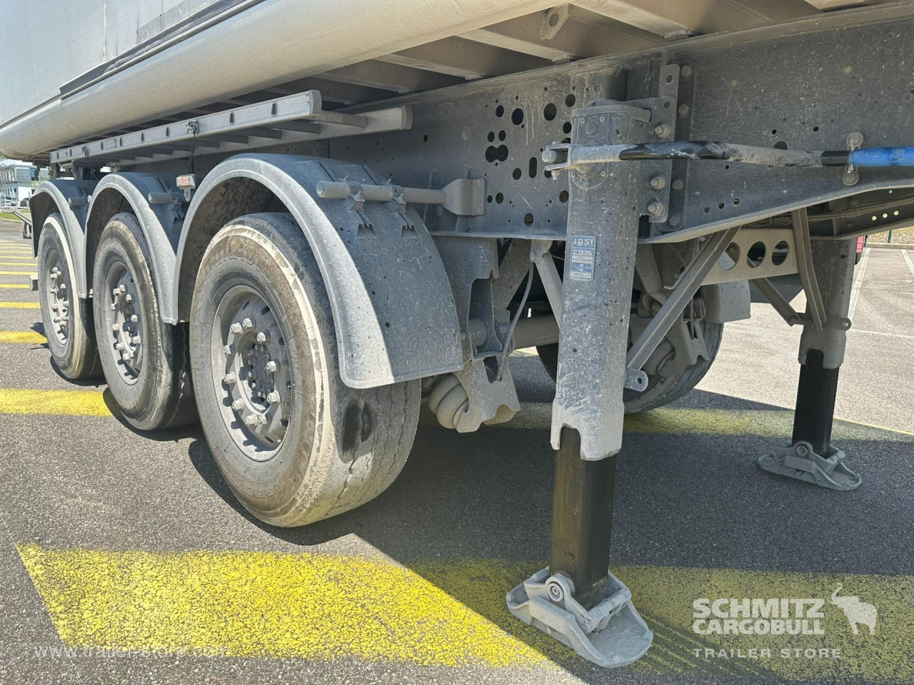 SCHMITZ Tipper Alu-square sided body 27m³ - Tipper semi-trailer: picture 2 SCHMITZ Tipper Alu-square sided body 27m³ - Tipper semi-trailer: picture 2