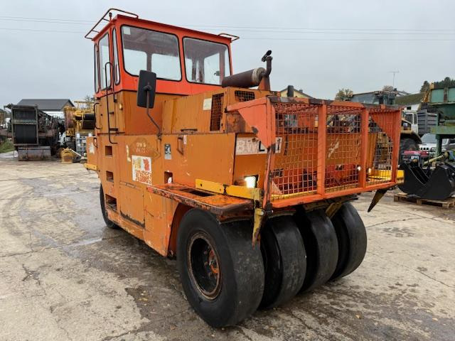 Hamm GRW 15 - Pneumatic roller: picture 2 Hamm GRW 15 - Pneumatic roller: picture 2