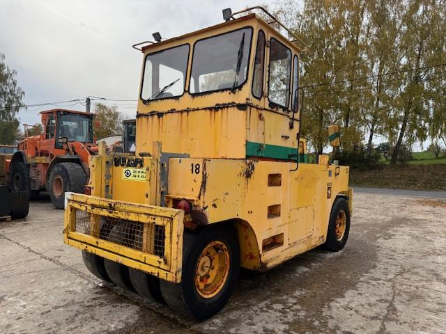 Hamm GRW 15 - Pneumatic roller: picture 3 Hamm GRW 15 - Pneumatic roller: picture 3