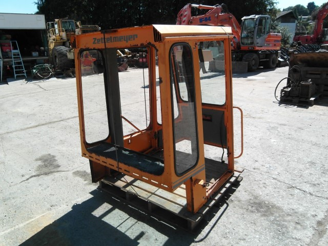 Kabine Zettelmeyer ZL 602 - Cab and interior for Construction machinery: picture 4 Kabine Zettelmeyer ZL 602 - Cab and interior for Construction machinery: picture 4