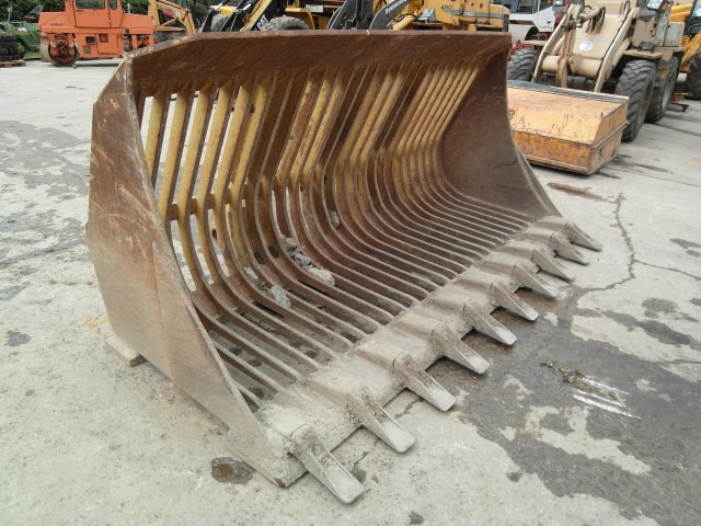 Siebschaufel O&K - Sorting bucket for Construction machinery: picture 2 Siebschaufel O&K - Sorting bucket for Construction machinery: picture 2