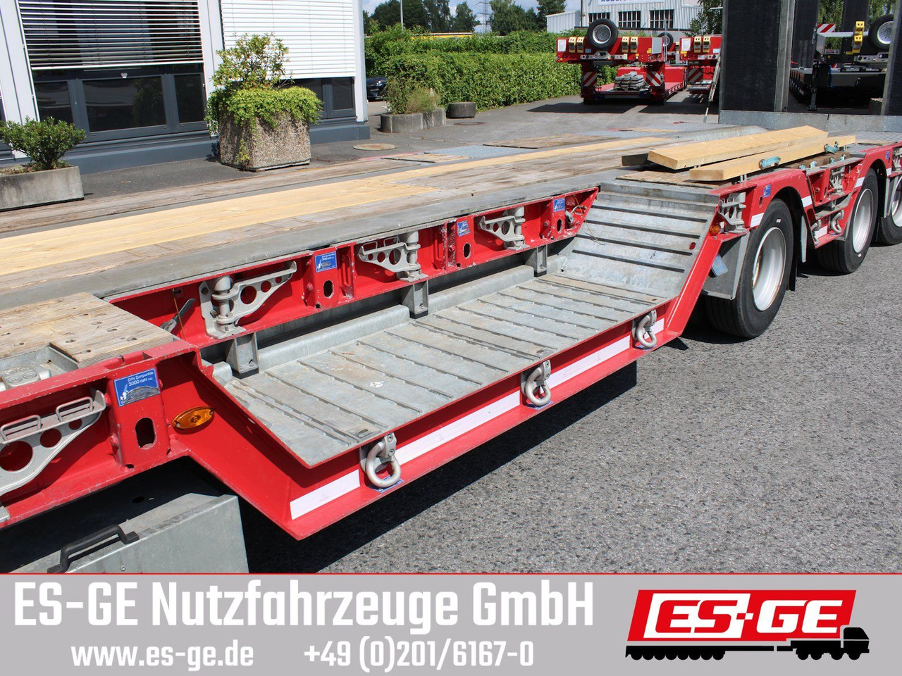 Low loader semi-trailer ES-GE 3-Achs-Satteltieflader, Radmulden: picture 6
