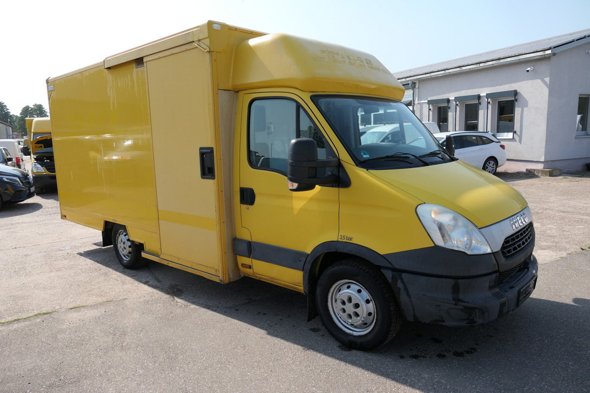 IVECO Daily 35 S11 C30C AUTOMATIK KAMERA Regale LUFT D - Box van: picture 1 IVECO Daily 35 S11 C30C AUTOMATIK KAMERA Regale LUFT D - Box van: picture 1