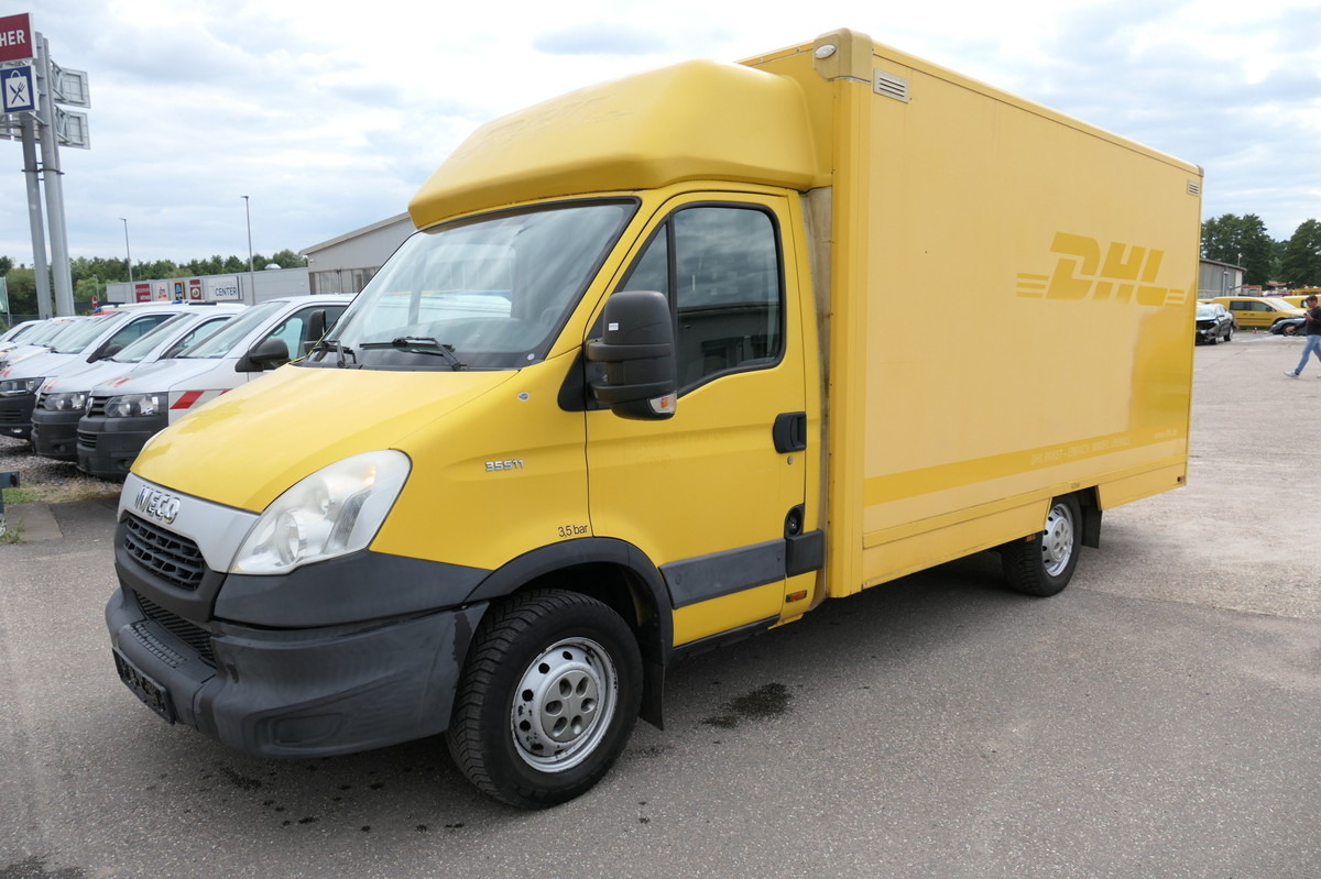 IVECO Daily 35 S11 C30C AUTOMATIK KAMERA Regale LUFT D - Box van: picture 1 IVECO Daily 35 S11 C30C AUTOMATIK KAMERA Regale LUFT D - Box van: picture 1