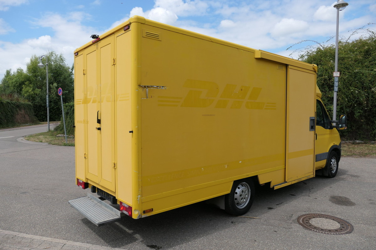IVECO Daily 35 S11 C30C AUTOMATIK KAMERA Regale LUFT D - Box van: picture 3 IVECO Daily 35 S11 C30C AUTOMATIK KAMERA Regale LUFT D - Box van: picture 3