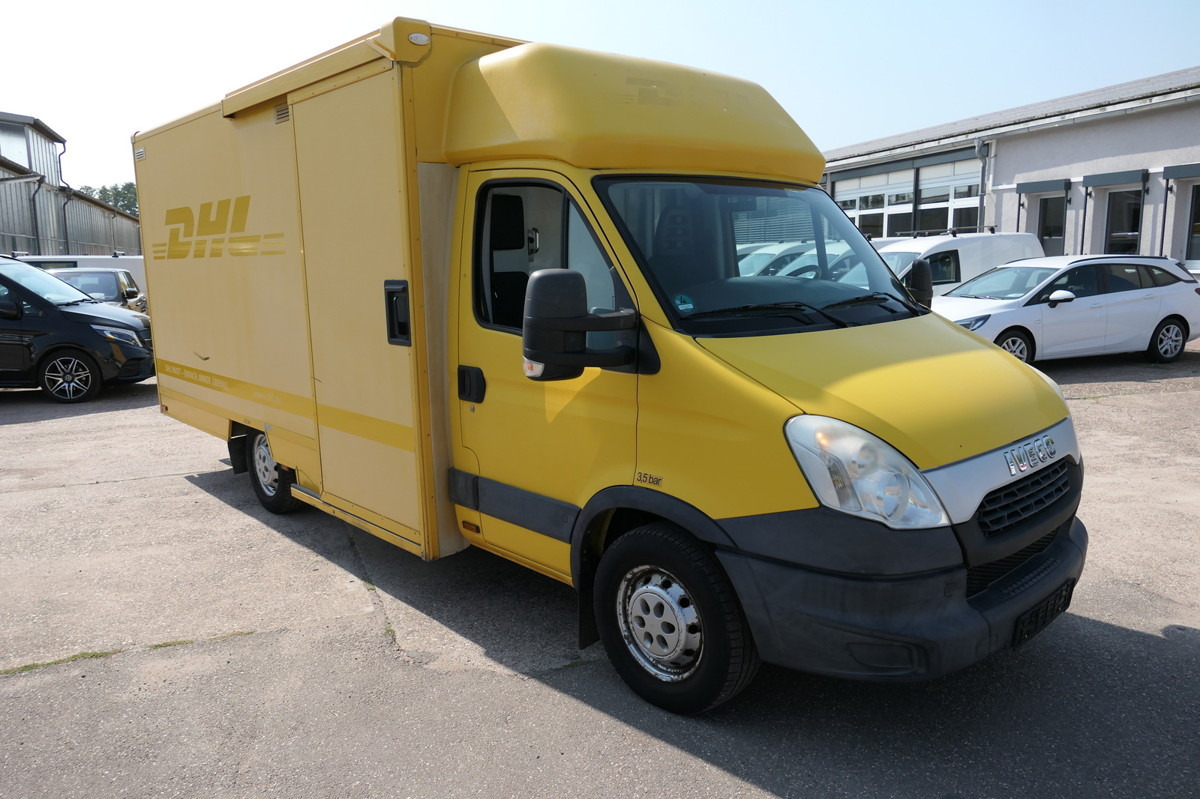 IVECO Daily 35 S11 C30C AUTOMATIK KAMERA Regale LUFT D - Box van: picture 1 IVECO Daily 35 S11 C30C AUTOMATIK KAMERA Regale LUFT D - Box van: picture 1