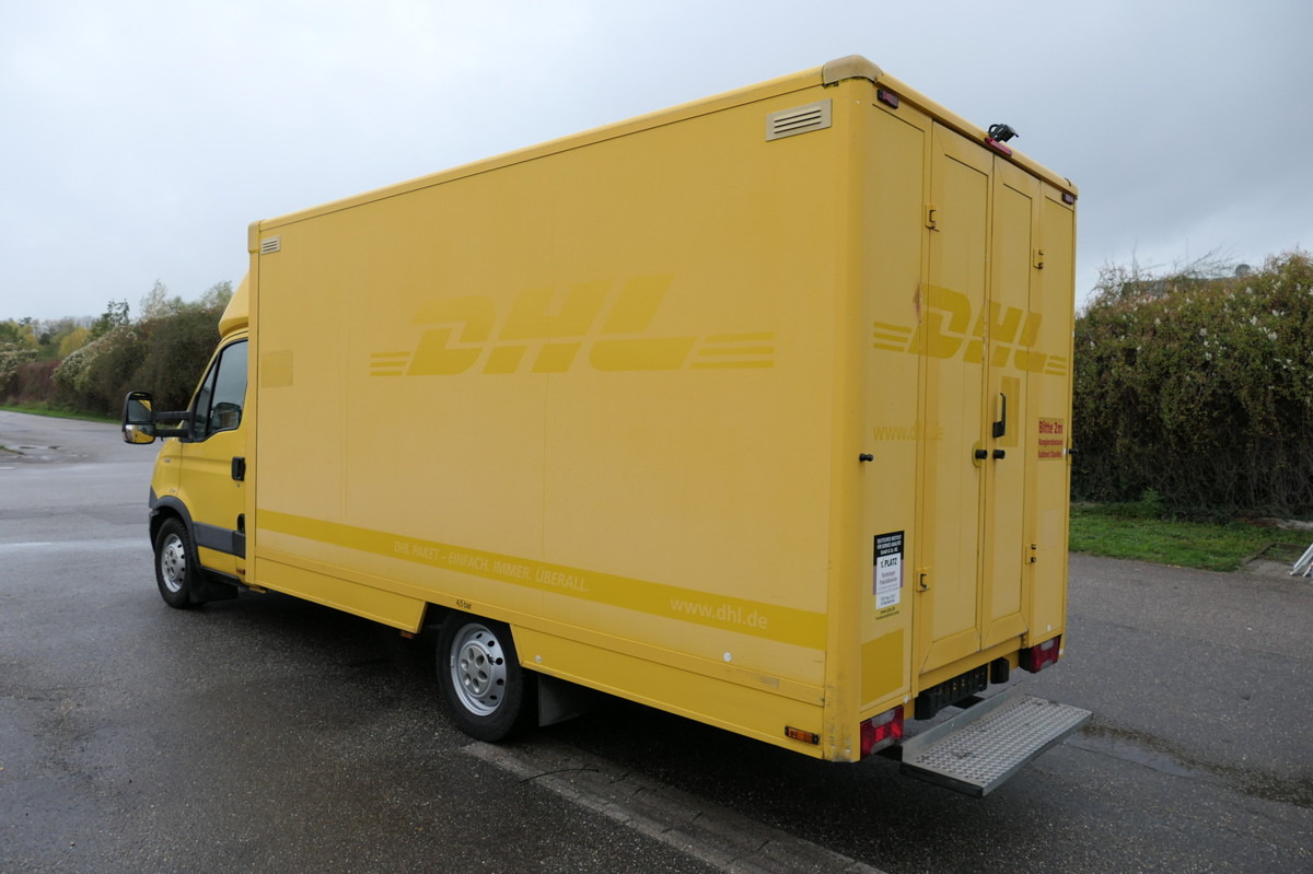 IVECO Daily 35 S11 C30C AUTOMATIK KAMERA Regale LUFT D - Box van: picture 4 IVECO Daily 35 S11 C30C AUTOMATIK KAMERA Regale LUFT D - Box van: picture 4
