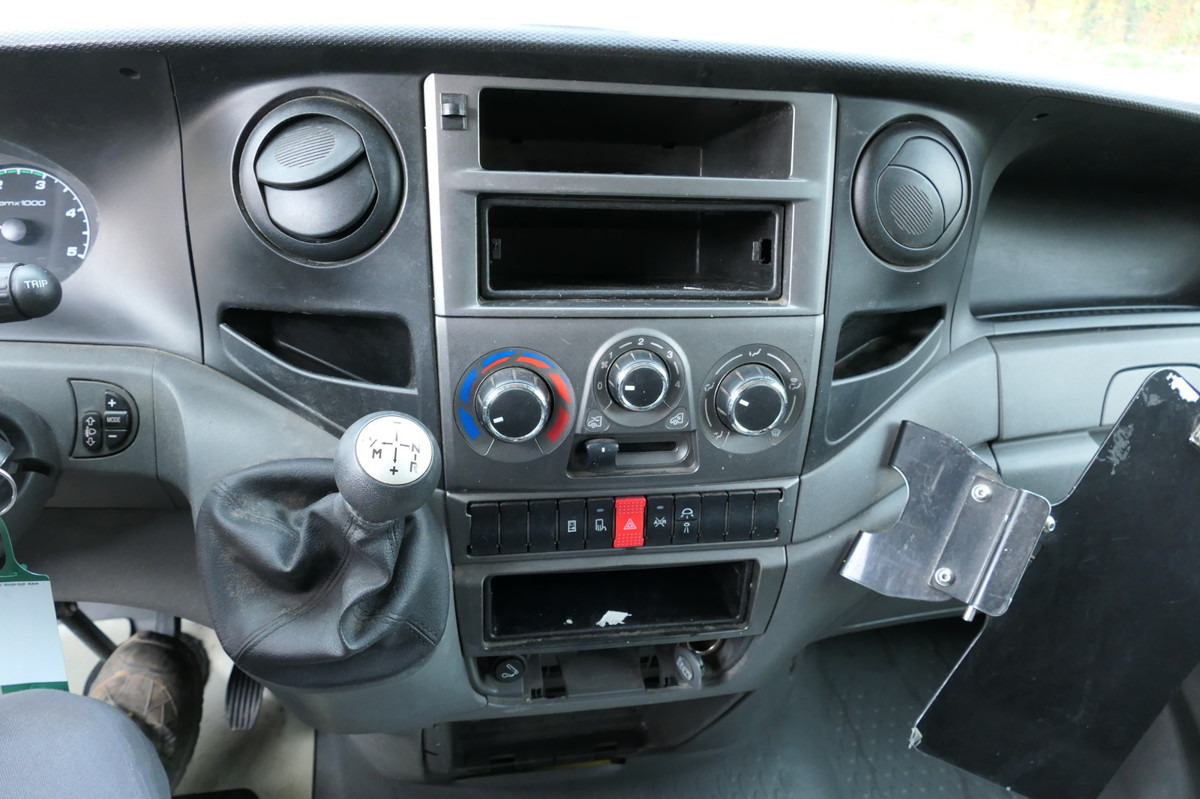 IVECO Daily 35 S11 C30C AUTOMATIK KAMERA Regale LUFT D on lease IVECO Daily 35 S11 C30C AUTOMATIK KAMERA Regale LUFT D: picture 10 IVECO Daily 35 S11 C30C AUTOMATIK KAMERA Regale LUFT D on lease IVECO Daily 35 S11 C30C AUTOMATIK KAMERA Regale LUFT D: picture 10