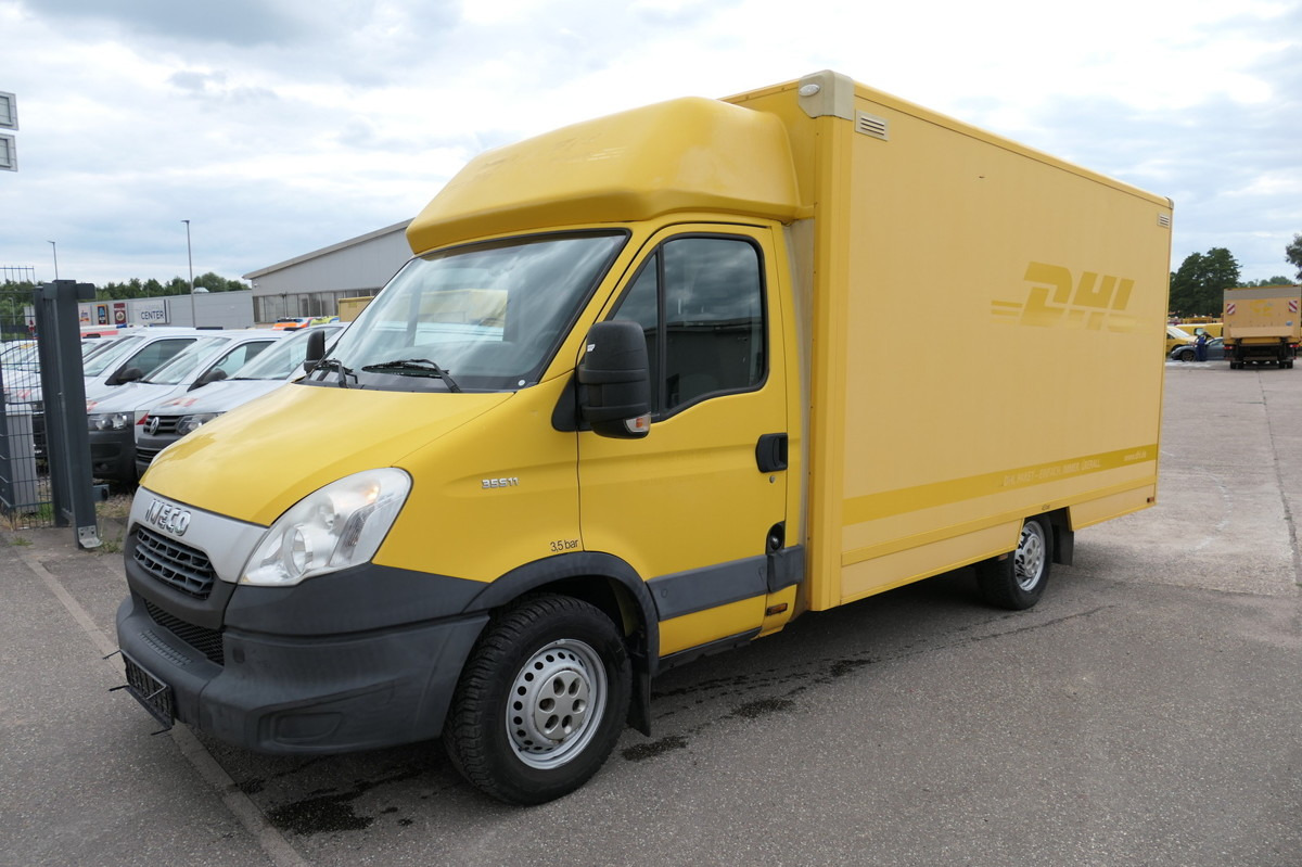 IVECO Daily 35 S11 C30C AUTOMATIK KAMERA Regale LUFT D - Box van: picture 1 IVECO Daily 35 S11 C30C AUTOMATIK KAMERA Regale LUFT D - Box van: picture 1