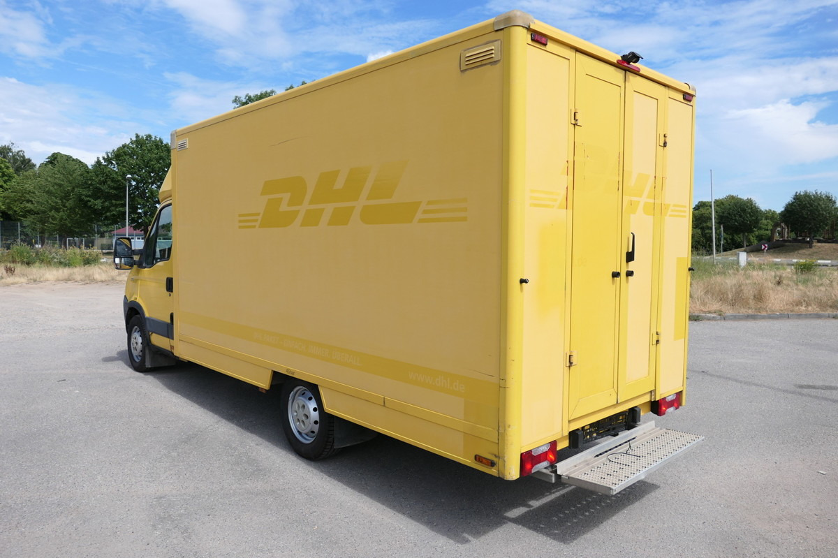 IVECO Daily 35 S11 C30C AUTOMATIK KAMERA Regale LUFT - Box van: picture 5 IVECO Daily 35 S11 C30C AUTOMATIK KAMERA Regale LUFT - Box van: picture 5