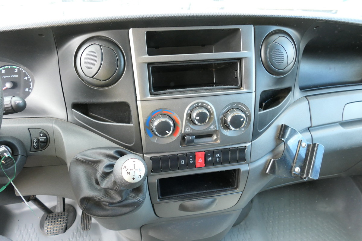 Box van IVECO Daily 35 S11 C30C AUTOMATIK Regale LUFT - EURO 5: picture 7 Box van IVECO Daily 35 S11 C30C AUTOMATIK Regale LUFT - EURO 5: picture 7