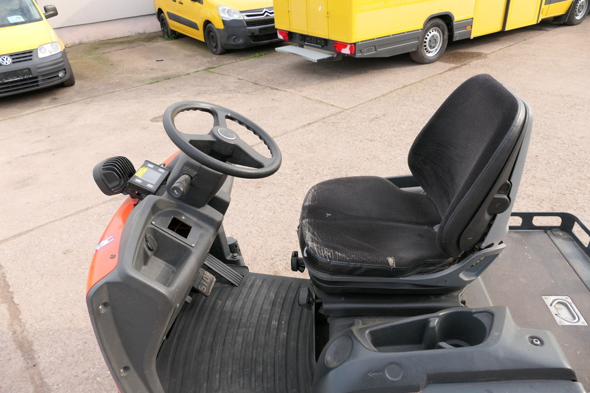 Tow tractor LINDE P 60 Z Schlepper Batterie 22/2019 3-Rad: picture 6