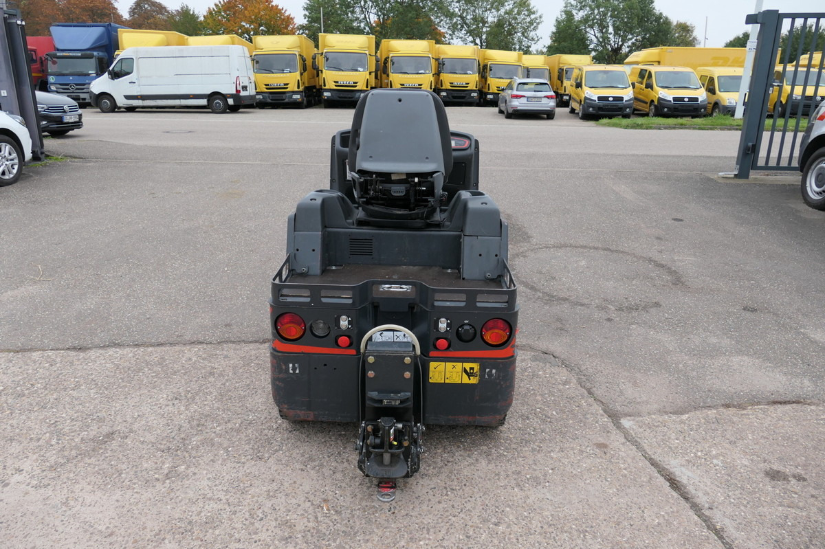 LINDE P 60 Z Schlepper Batterie 33/2019 - Tow tractor: picture 4 LINDE P 60 Z Schlepper Batterie 33/2019 - Tow tractor: picture 4