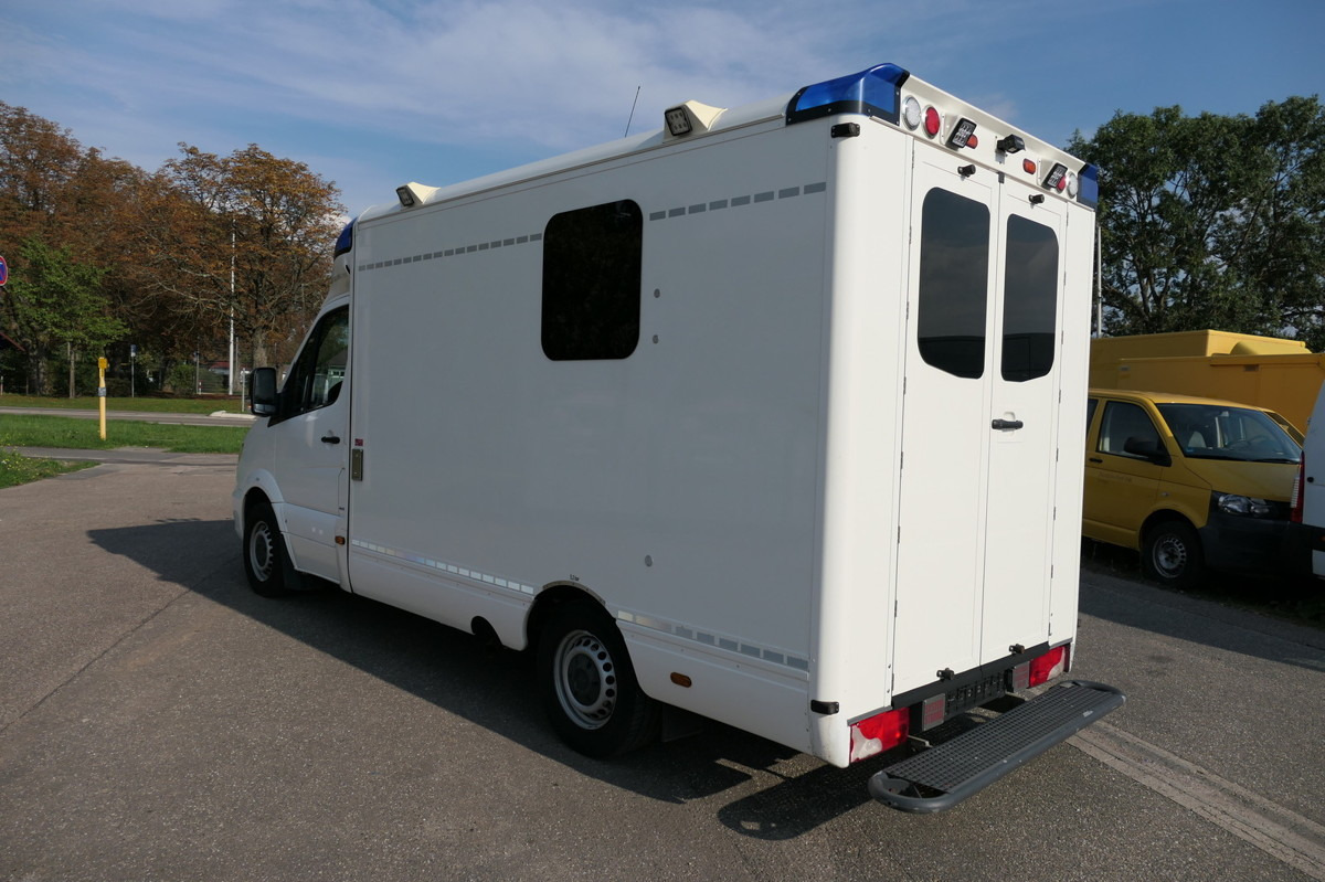 MERCEDES-BENZ 319 Sprinter 6-Zylinder Rettungswagen Strobel - Ambulance: picture 5 MERCEDES-BENZ 319 Sprinter 6-Zylinder Rettungswagen Strobel - Ambulance: picture 5