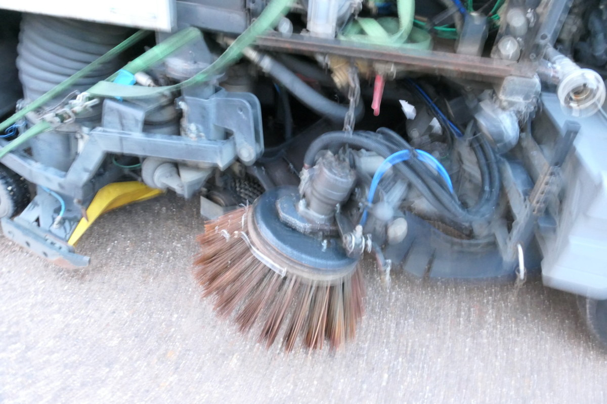 Road sweeper MERCEDES-BENZ Atego 1018 Rechtslenker Schmidt SK 500 R Rückfah: picture 7