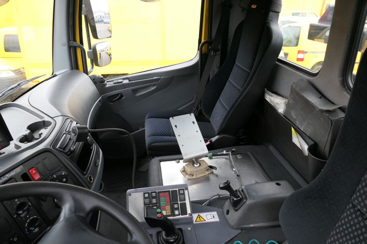 Container transporter/ Swap body truck MERCEDES-BENZ KAMAG WBH 25 Wiesel Terberg Umsetzfahrz. Sattelk: picture 10