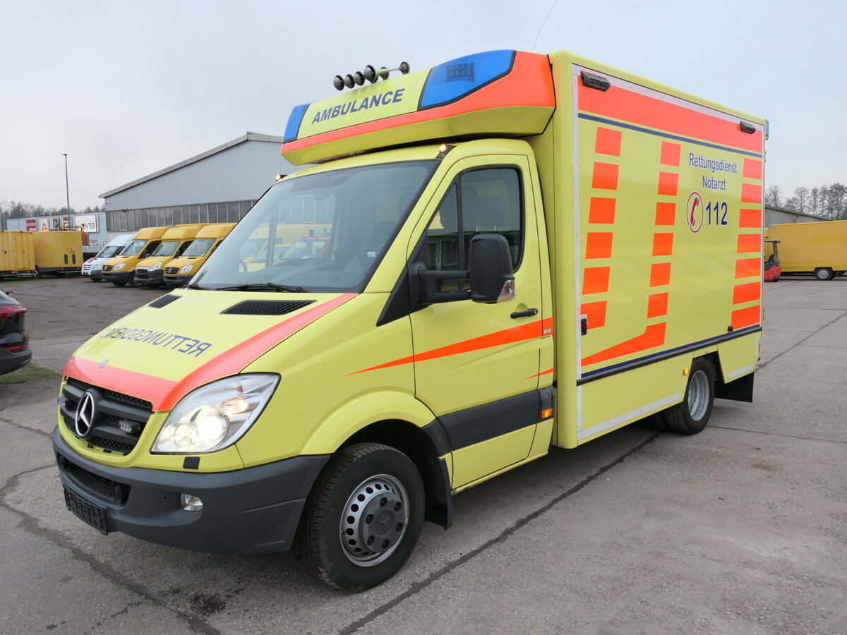 MERCEDES-BENZ Sprinter II 516 CDI KLIMA KRANKENWAGEN RTW AUTOM - Ambulance: picture 3 MERCEDES-BENZ Sprinter II 516 CDI KLIMA KRANKENWAGEN RTW AUTOM - Ambulance: picture 3
