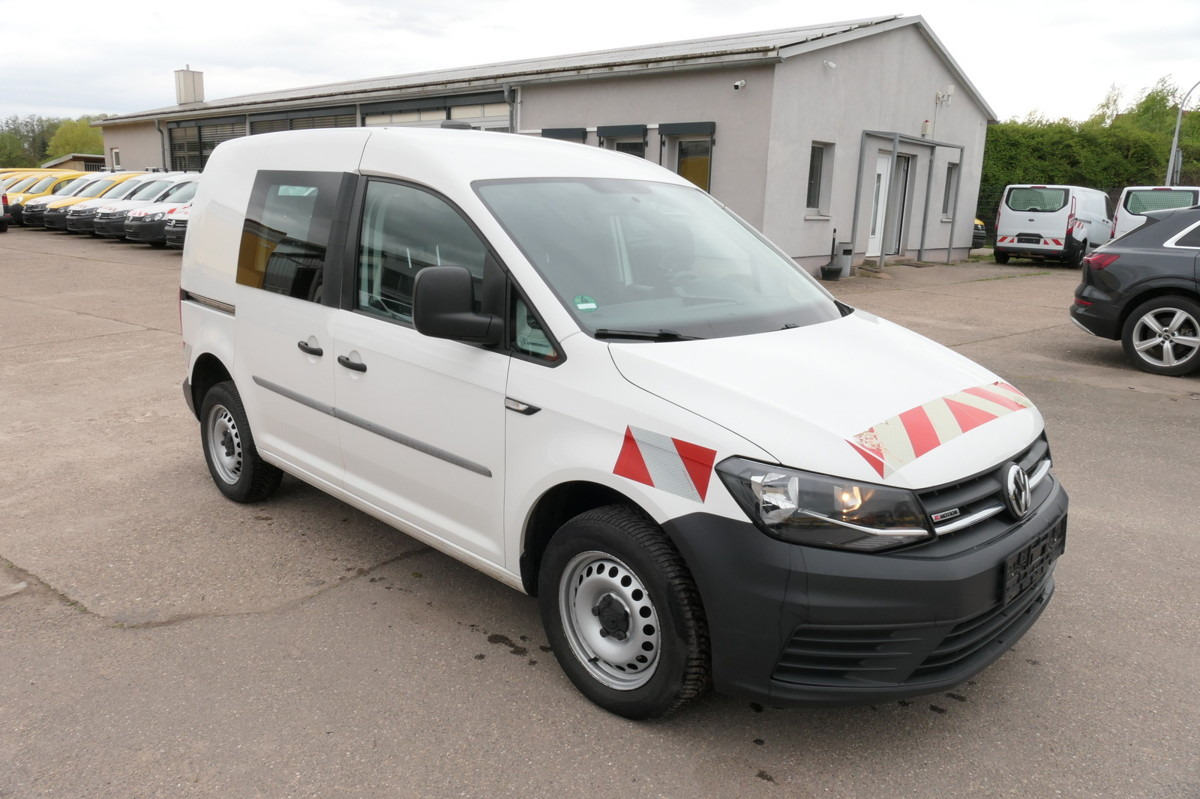 VW Caddy 2.0 TDI 4Motion Klima Werkstatteinbauten T - Small van: picture 3 VW Caddy 2.0 TDI 4Motion Klima Werkstatteinbauten T - Small van: picture 3